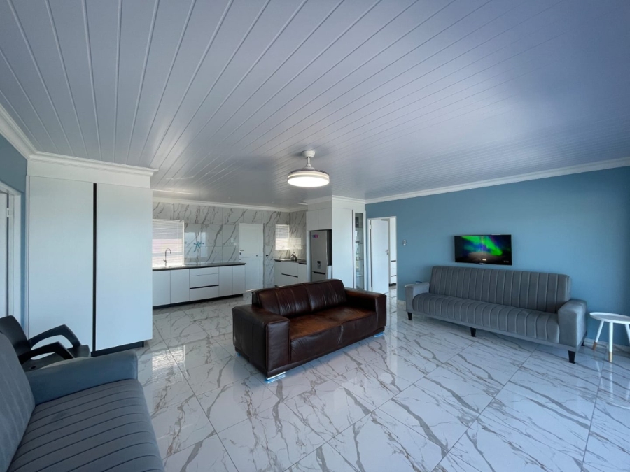 5 Bedroom Property for Sale in Dana Bay Western Cape